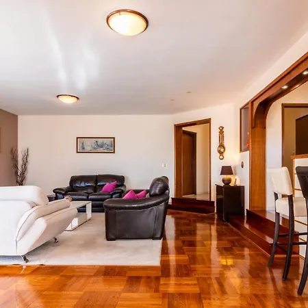 Apartment Escape Kastela