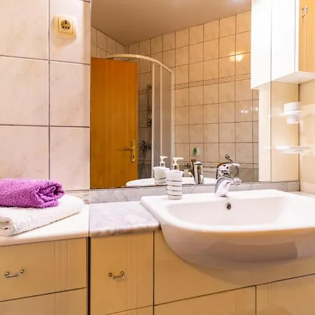 Escape Apartment *