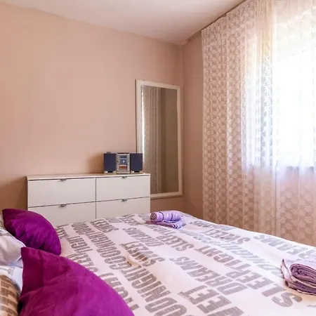 Apartment Escape Kastela